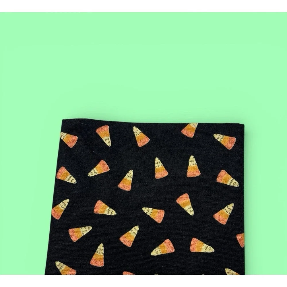 Quilt Craft Fabric 100% Cotton Candy Corn Cheeky Pumpkins Studio Fabrics Fat Qtr